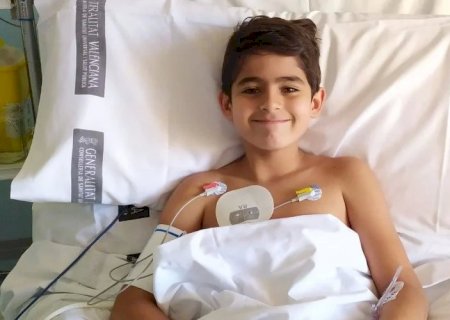 Menino fica sem batimentos por 10 minutos, vê o Céu e volta: “Deus disse que não era hora”