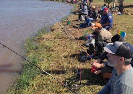 Prefeitura de Dourados/MS libera pesca das 7h  às 18h no Dia do Trabalhador no Parque do Lago
