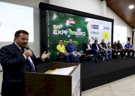 Sessão solene da Câmara na Expoagro homenageia representantes do agronegócio