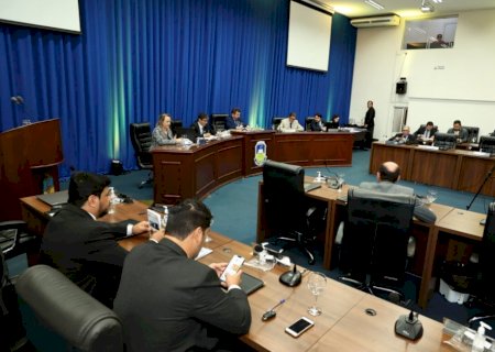 Vereadores aprovam 16 projetos na 22&ordf; Sess&atilde;o Ordin&aacute;ria do ano