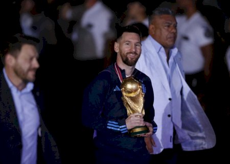 Messi vai disputar Copa de 2026, garante Jorge Valdano