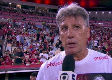 Após Suárez, Grêmio vê "muita vontade" e mantém esperança por Michael