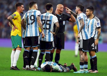 Cor da camisa e até data de nascimento do árbitro animam torcida argentina para a final
