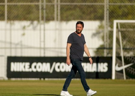 Corinthians supera meta de 2022 e prevê R$ 90 milhões em vendas de jogadores para 2023