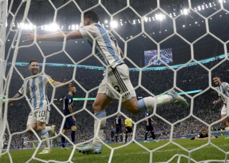 Atrás do tri, argentinos esgotam passagens de até R$ 40 mil para chegar a Doha na véspera da final