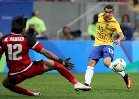 William chega ao Cruzeiro sem jogar há quase dois anos e busca nível que o fez campeão olímpico