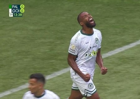 Cruzeiro acerta com Reynaldo e aguarda zagueiro para exames