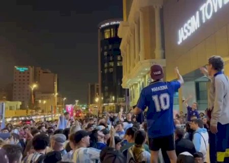 Torcedores da Argentina protestam após dificuldades na compra de ingressos de final da Copa; vídeo