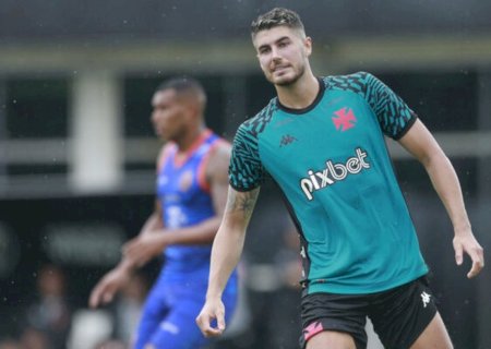 Com seis reforços entre os titulares e gol de Pedro Raul, Vasco vence jogo-treino contra o Nova Iguaçu