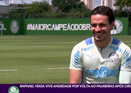 Férias curtas, ausência de Scarpa e a expectativa após lesão: Veiga fala sobre sua volta ao Palmeiras