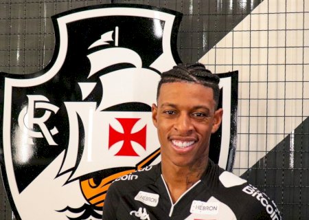 Vasco anuncia a contratação de Robson Bambu