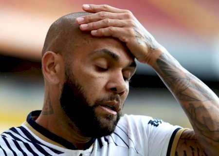 Xavi se desculpa por não citar vítima em caso Daniel Alves: "Não fui contundente"