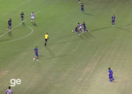 Capitão do Vasco, Halls minimiza empate e vê evolução: "É um time de garotada"