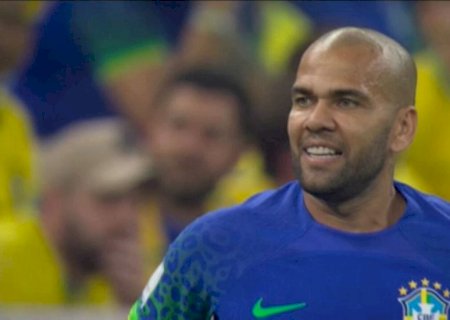 Caso Daniel Alves: Tribunal recusa pedido de liberdade provisória e decide manter jogador preso