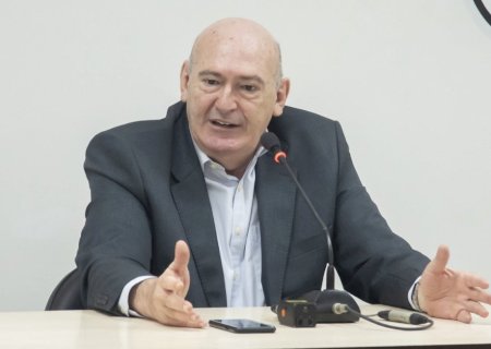 Presidente diz que Santos assinará na terça com dois reforços e revela papo com Rodinei e Jean Lucas