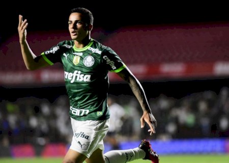 Giovani tem bom começo de ano no Palmeiras, mas Abel avisa: "Ainda tem que ir para a Disney"