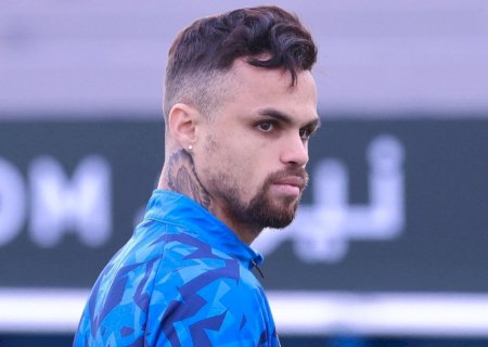 Palmeiras ainda tenta contratar Michael, do Al Hilal, mas Mundial de Clubes "atrasa" negócio