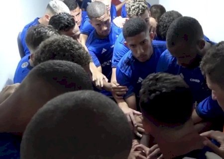 Brock chora ao deixar o Cruzeiro, revela proposta da Arábia e declara amor: "Por tudo que se viveu"