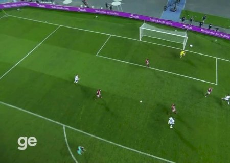 Gabigol diz que derrota do Flamengo foi dolorida e vê arbitragem "totalmente duvidosa"
