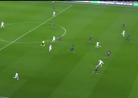 Raphinha pede desculpas por xingar Xavi no Barcelona: "Sei que errei"