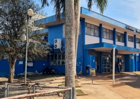 Dourados: homem se masturbando em frente ao Hospital da Vida é preso pela PM