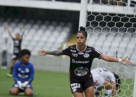 Ferroviária vence Santos e se isola na liderança do Brasileiro Feminino