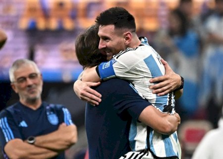 Scaloni garante Messi na seleção e exalta fanatismo argentino