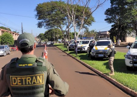 Maio Amarelo: Detran, PM, GM, Agetran e Defesa Civil promovem Blitz com abordagem educativa