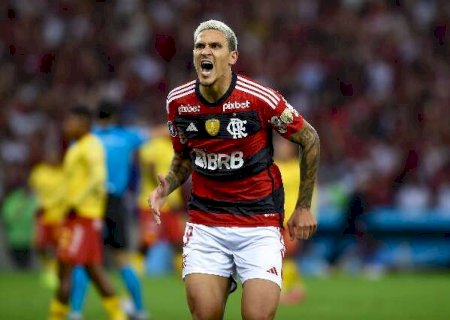 Flamengo goleia Aucas e avança para as oitavas da Libertadores