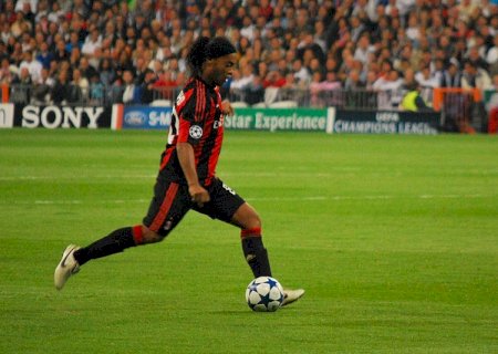 Ronaldinho Gaúcho pode ficar em silêncio na CPI das pirâmides financeiras