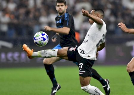 Em jogaço, Corinthians e Grêmio empatam por 4 a 4 pelo Brasileirão
