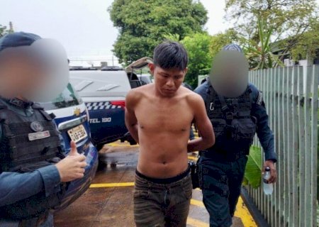 Indígena que matou a namorada na Jaguapiru é levado para a PED