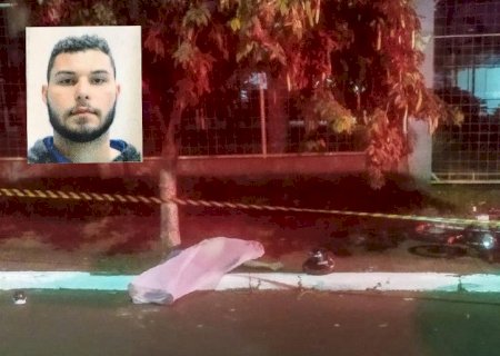 Jovem morre depois de bater em tronco de árvore em Dourados