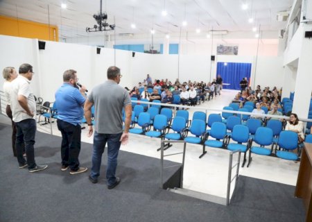 C&acirc;mara refor&ccedil;a pol&iacute;tica de valoriza&ccedil;&atilde;o dos servidores