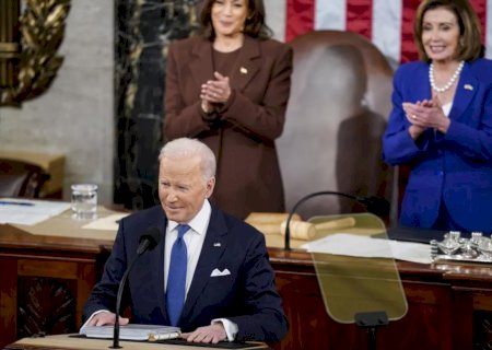 Em uma votação histórica, câmara dos EUA aprova impeachment de secretário de segurança de Biden