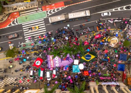 PT e esquerda reúnem de 1.000 a 1.350 pessoas em São Paulo