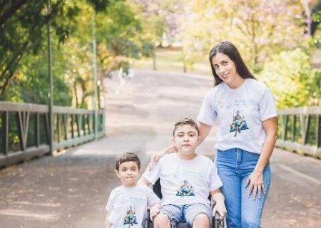 Mais caro do mundo, chegada de rem&eacute;dio de 20 milh&otilde;es &eacute; vida aos filhos de Meire