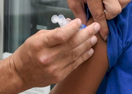 Vacina contra a dengue ser&aacute; ampliada para jovens de 16 anos