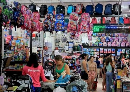 Volta &agrave;s aulas com economia: AkiTem parcela tudo em at&eacute; 10x