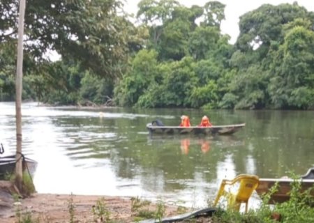 Bombeiros procuram rapaz que desapareceu no Rio Verde