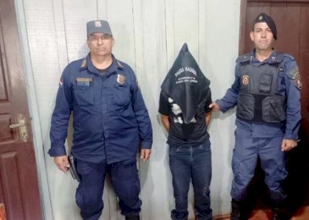 Preso brasileiro suspeito de matar vizinho a facadas na fronteira