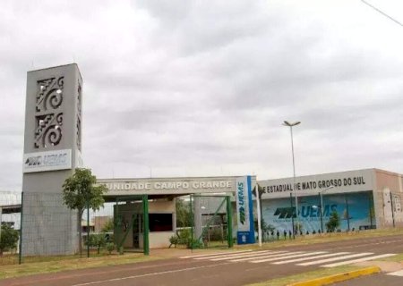 De 10 mil inscritos, s&oacute; um teve reda&ccedil;&atilde;o nota mil no vestibular da Uems