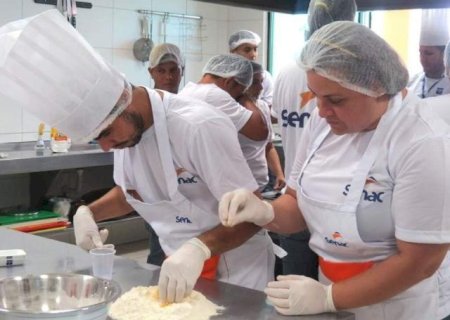 Balconista e cozinheiro est&atilde;o entre as vagas de trabalho ofertadas na Capital