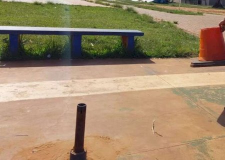 Ferros expostos em parquinho no Tijuca vira preocupa&ccedil;&atilde;o di&aacute;ria para moradores