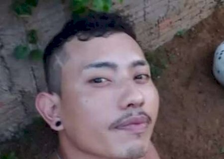&ldquo;Mataram meu filho por nada&rdquo;, diz m&atilde;e de esfaqueado na Avenida dos Cafezais