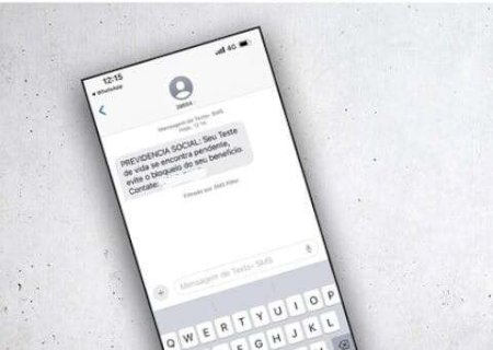 INSS alerta sobre golpe da prova de vida com mensagem no celular