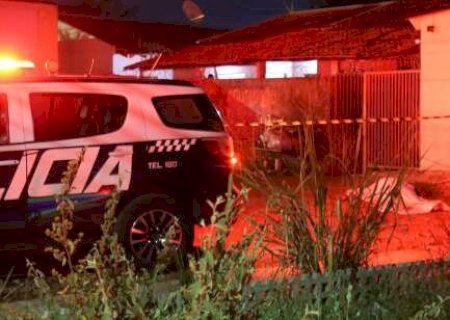 Briga de bar termina com haitiano morto a pauladas
