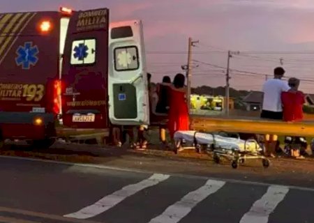 Reboque se desprende e atinge mulher que caminhava na BR-262
