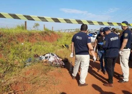 Irm&atilde;os s&atilde;o mortos com tiros na cabe&ccedil;a e corpos enrolados em cobertores