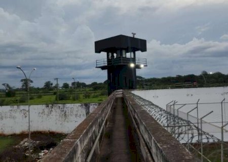 Camuflagem de torre &eacute; nova estrat&eacute;gia de monitoramento nos pres&iacute;dios de MS